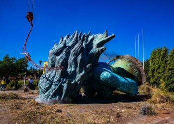 Ernesto Castro, ante demolición del Monumento a la Reconciliación: “El Salvador nunca más glorificará al Fmln y Arena por el daño provocado al país”