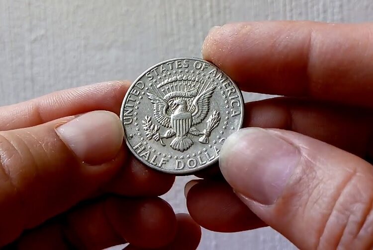 El Half Dollar es de curso legal en El Salvador