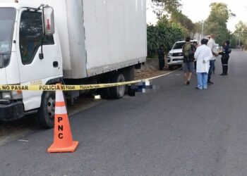 Motociclista muere en accidente de tránsito en Santa Cruz Michapa, Cuscatlán