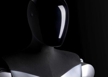 Este es Optimus, el robot que haría lo mismo que ‘Robotina’ de Los Supersónicos