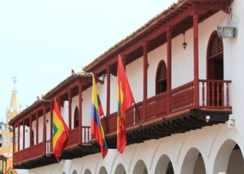 Nuevo alcalde de Cartagena solicita «exorcizar» su despacho al asegurar que lo ocupaba «un ser diabólico»