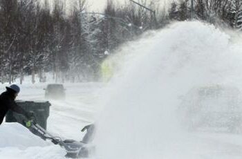 «Pandemia de nieve» azota varias ciudades de Alaska con nevadas récord