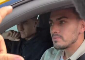 Paredes y Dybala vivieron un tenso momento con los fanáticos de Roma