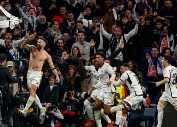 Con ayuda del VAR el Real Madrid remonta y derrota al Almería