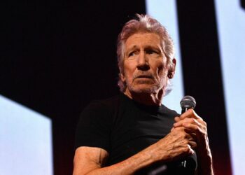 Roger Waters fue despedido de la compañía musical BMG por sus declaraciones antisemitas
