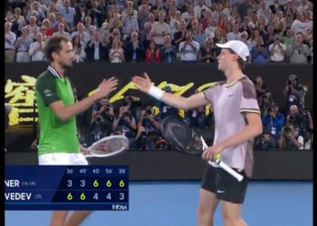 Sinner derrota a Medvedev y gana su primer Grand Slam en Australia