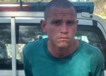 50 años de cárcel para hombre que mató a su madre a machetazos