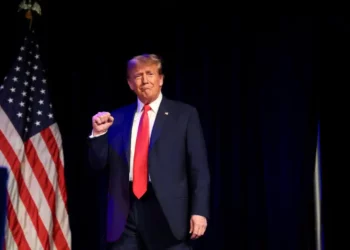 Trump ganó los caucus de Nevada e Islas Vírgenes y se acerca a la nominación republicana para la presidencia