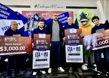 INDES entregó dos paquetes dobles a ganadores del sorteo para el para el NBA All-Star 2024