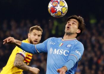 Barcelona deja escapar la victoria en su visita al Napoli