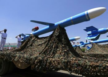 Los rebeldes hutíes dispararon misiles balísticos contra la ciudad israelí de Eliat