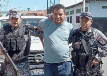 Hombre ataca con un machete a una mujer en La Unión