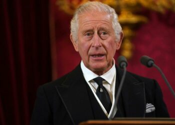 El rey Carlos III de Inglaterra tiene cáncer