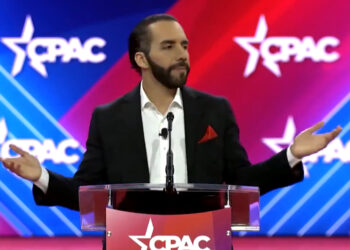 Presidente Bukele compartió la experiencia que llevó a El Salvador a ser el país más seguro