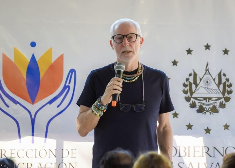 Gobierno presenta proyectos integradores a habitantes del reparto La Campanera