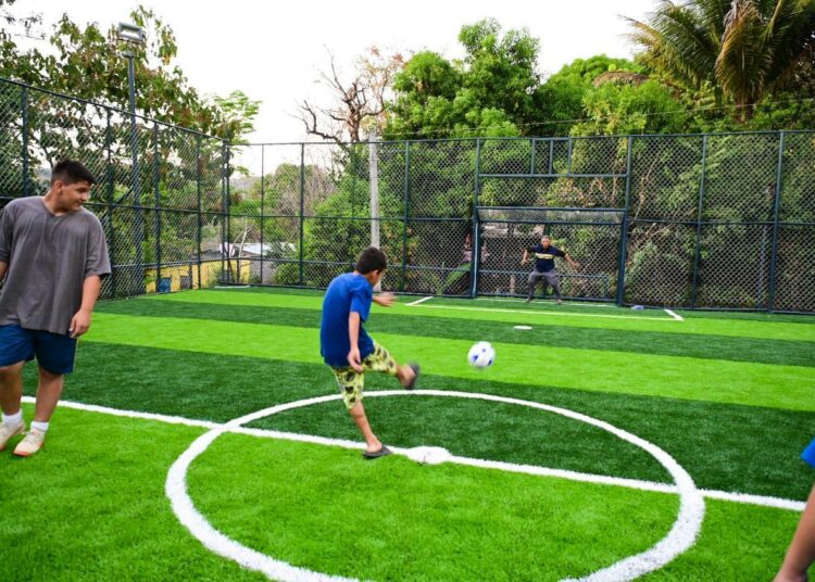 Habilitan cancha remodelada del cantón El Zaite, Zaragoza