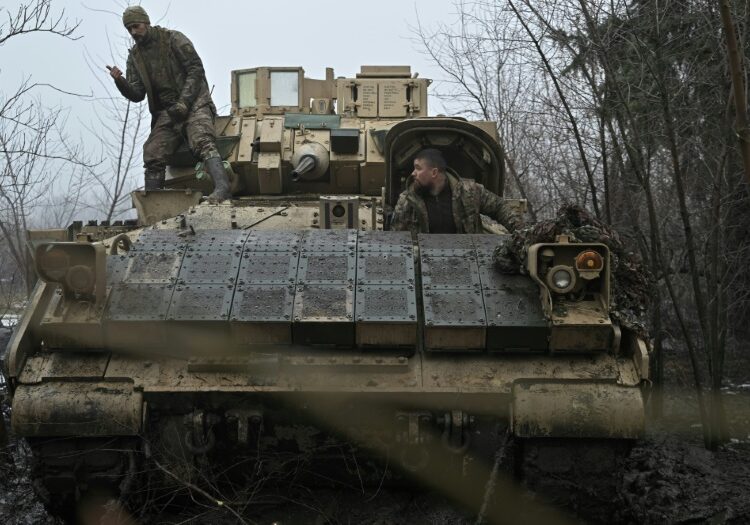 Ejército de Ucrania se retira de Avdiivka ante asedio ruso