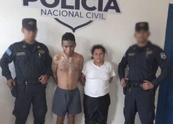 Capturan a dos pandilleros de la 18 durante allanamiento en una vivienda en La Unión