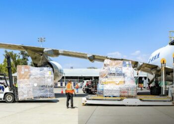 Registran aumento del 20 % de movimiento de carga en el aeropuerto de El Salvador