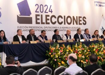 TSE deducirá responsabilidades por las fallas de transmisión en las elecciones