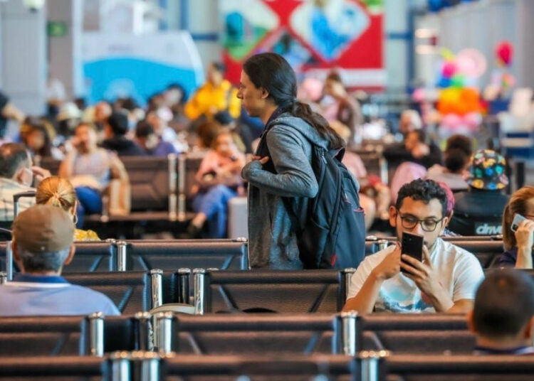 Registran 351 mil visitantes internacionales al país en enero
