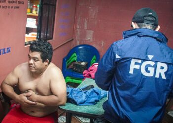 Capturan a dos sujetos que se dedicaban al tráfico ilegal de personas