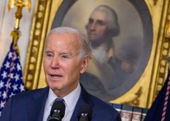 Biden estalla por el informe del fiscal especial sobre su memoria y que no es apto para postularse a la reeleción