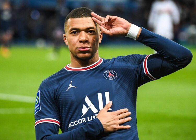 ¿Cuánto ganaría Mbappé en el Real Madrid ?