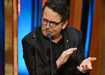 La sorpresiva aparición de Michael J Fox en la entrega de los premios BAFTA en Londres