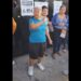 Niña Lilian se queja por apertura tardía de centro de votación