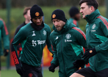 Manchester United hará una depuración completa de su plantel