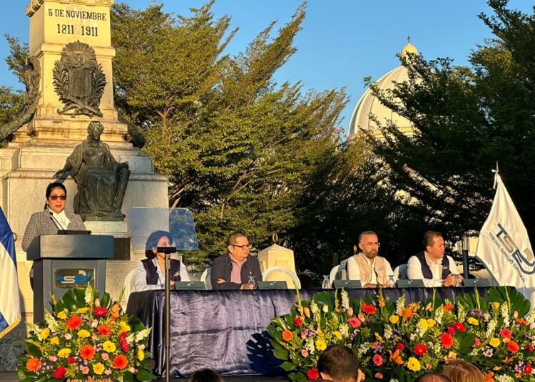 TSE invita a salvadoreños a votar masivamente