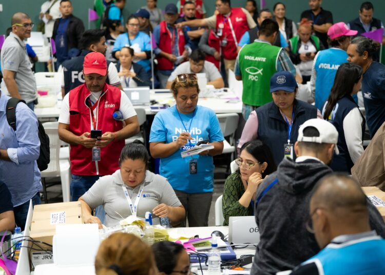 Marleni Funes, del FMLN, y Silvia Ostorga, de Arena, estarían fuera de la Asamblea Legislativa 2024-2027