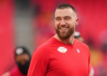 Travis Kelce igualó los 100 mil dólares que donó Taylor Swift a las víctimas del tiroteo en Kansas