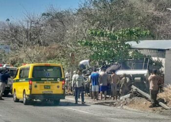 Tres lesionados deja un accidente de tránsito en carretera al Puerto de La Libertad