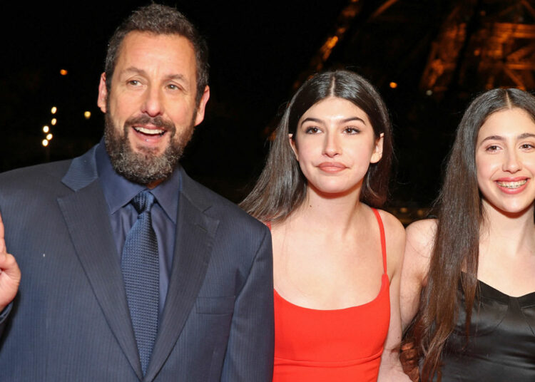 Adam Sandler contó que pese a que trabajaron juntos en algunas películas, sus hijas casi no le hablan