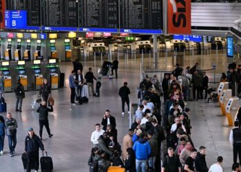 Más de mil vuelos cancelados por huelga en aeropuertos alemanes