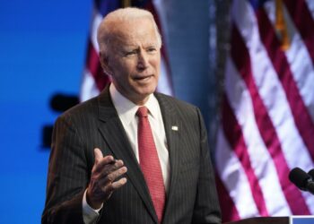 Biden anuncia alrededor de 500 nuevas sanciones a Rusia por la invasión a Ucrania y la muerte de Alexei Navalny