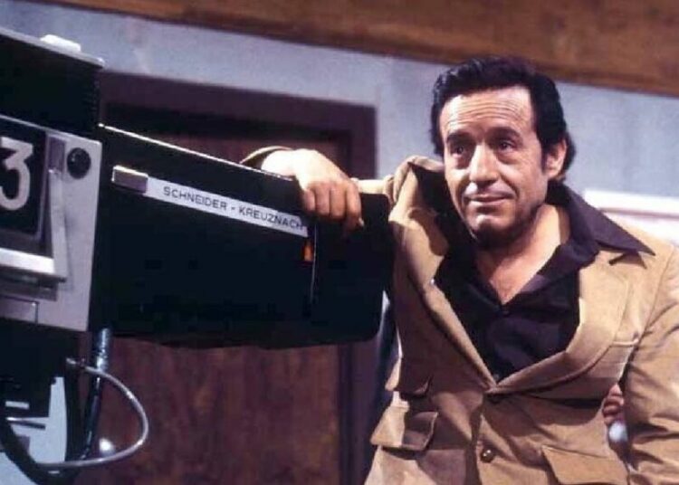 Revelan al elenco principal de la bioserie de “Chespirito”