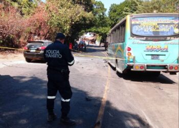 Hombre muere en accidente de tránsito cerca de playa El Sunzal