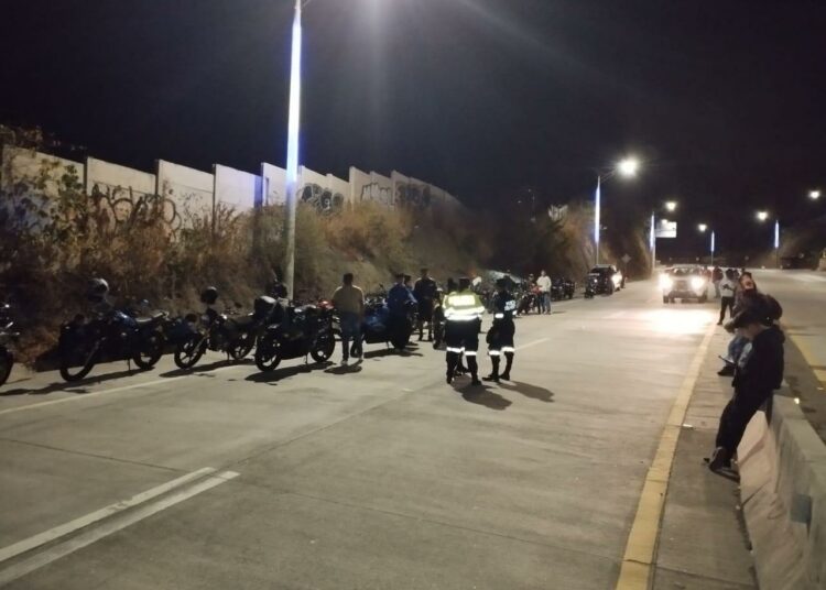 Capturan a 27 motociclistas que realizaban competencias ilegales