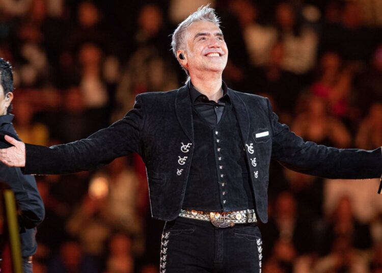 Alejandro Fernández se presentará El Salvador el 16 de febrero para cantarle al Amor y a la Patria