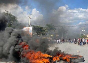 Protestas masivas en Haití para exigir la dimisión del primer ministro interino