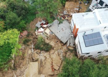 Los Ángeles registra 475 aludes durante tormenta que ha empapado el sur de California