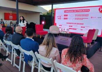 Banco Atlántida revoluciona la educación financiera con ‘Monimentes’: Un Podcast donde el dinero y la mente hacen las paces