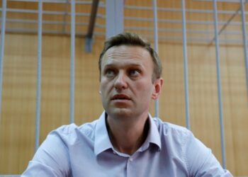 Las autoridades rusas retendrán el cuerpo de Navalny durante al menos 14 días para examinarlo
