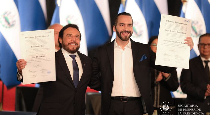 TSE entrega credenciales oficiales a presidente y vicepresidente electos de El Salvador, Nayib Bukele y Félix Ulloa