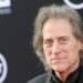 Murió el comediante Richard Lewis, conocido por su rol en “Curb Your Enthusiasm”