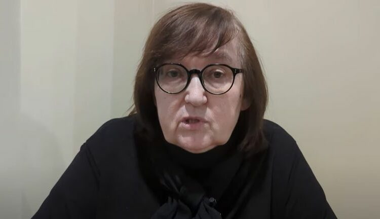 La madre de Alexei Navalny denunció presiones para enterrar a su hijo en secreto
