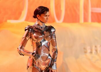 La estrella de Hollywood Zendaya brilló con un look robótico